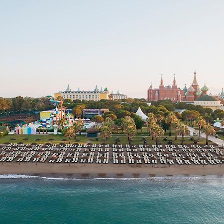 Kremlin Palace Antalia Esterno foto The beach at the complex