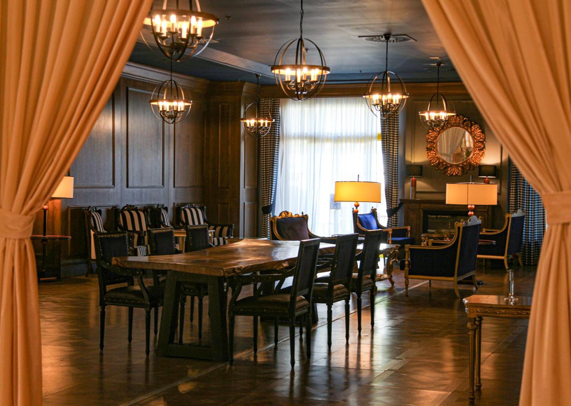 Kremlin Palace Antalia Esterno foto The Library at the Hotel